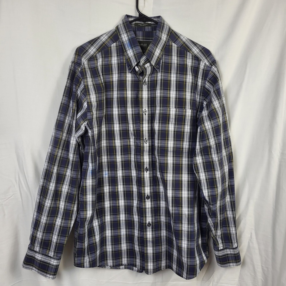 Eddie Bauer Mens Medium Plaid Button Down Shirt Navy Blue Wrinkle Resistant M